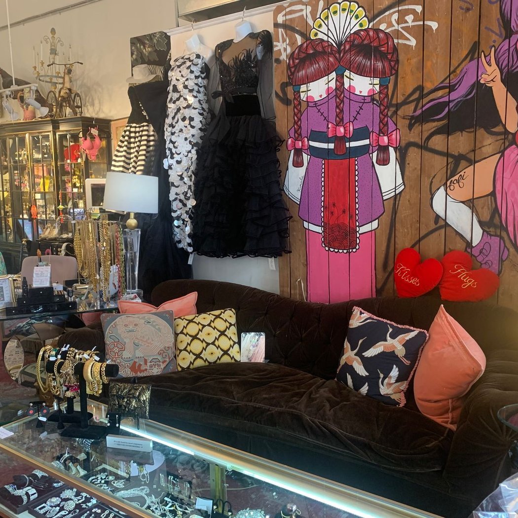 Le Grand Strip Vintage Fashion 2