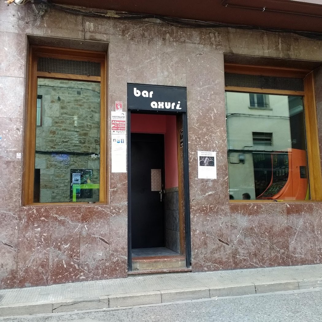 Cafeteria Pintxos DISCO BAR AXURI - Araba 2