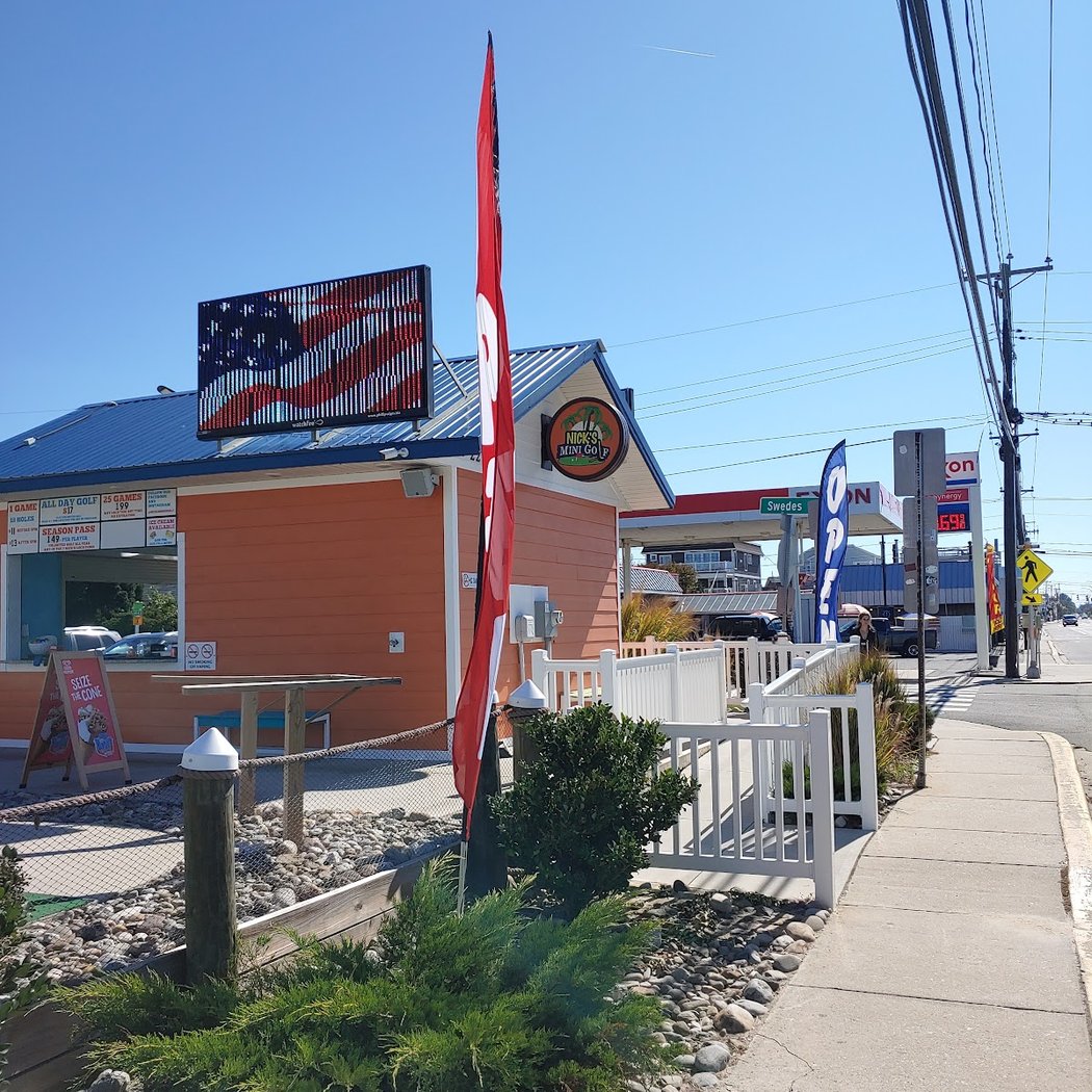 Nick's Mini Golf - Nick's Dewey Beach Golf 3