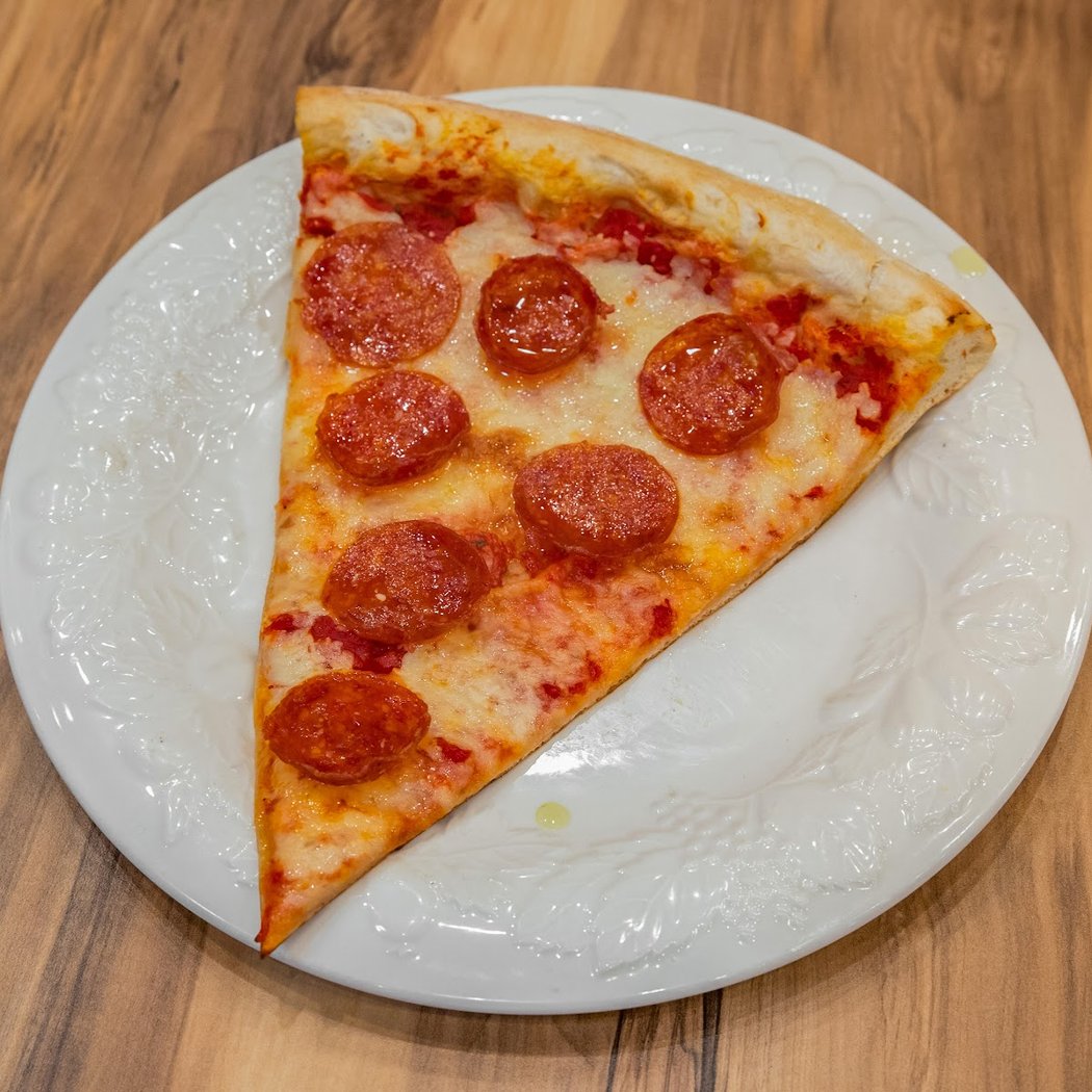 Famous Joe Pizzeria 3