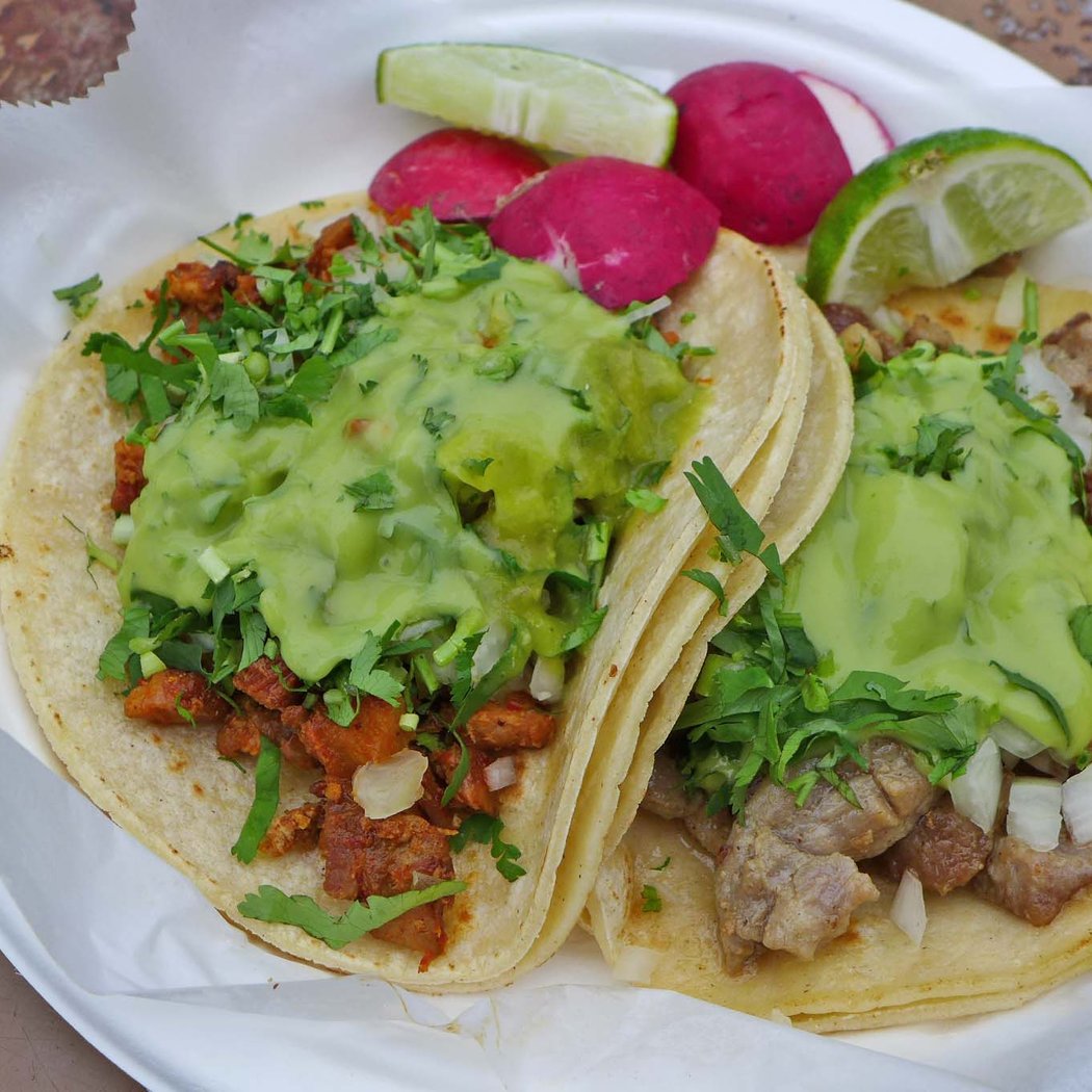Novillo Tacos al pastor - Food truck 1