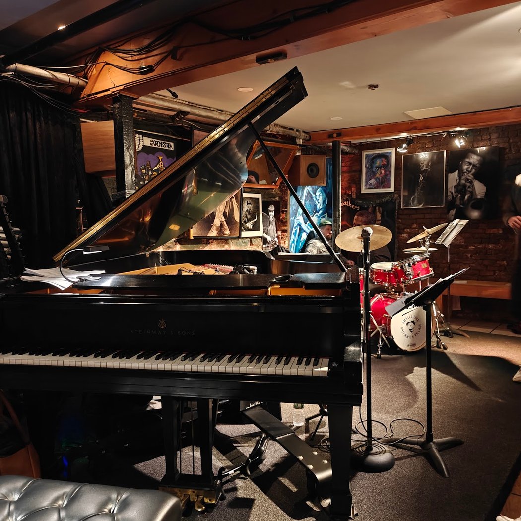 Round Midnight Solo Piano With William Hill III 4