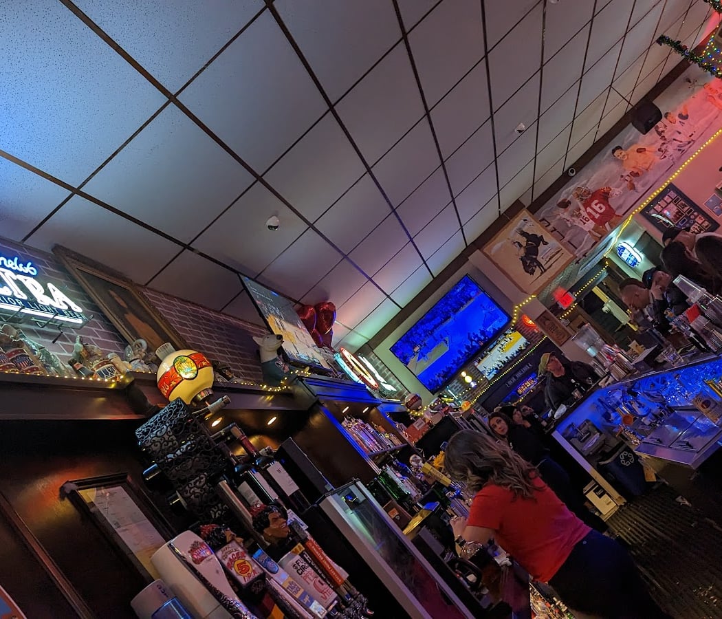 V & E Club 3