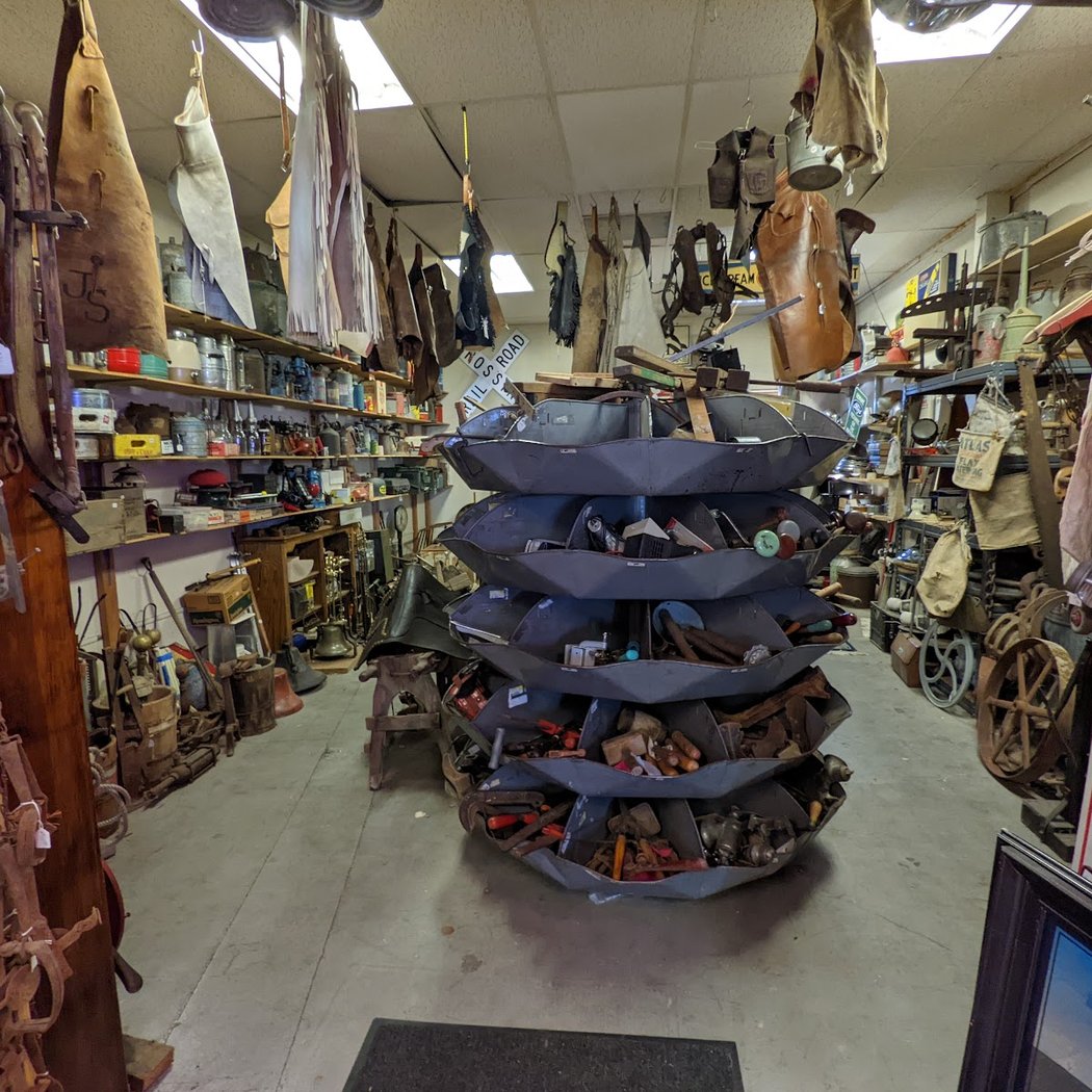 Henley's Antiques 2