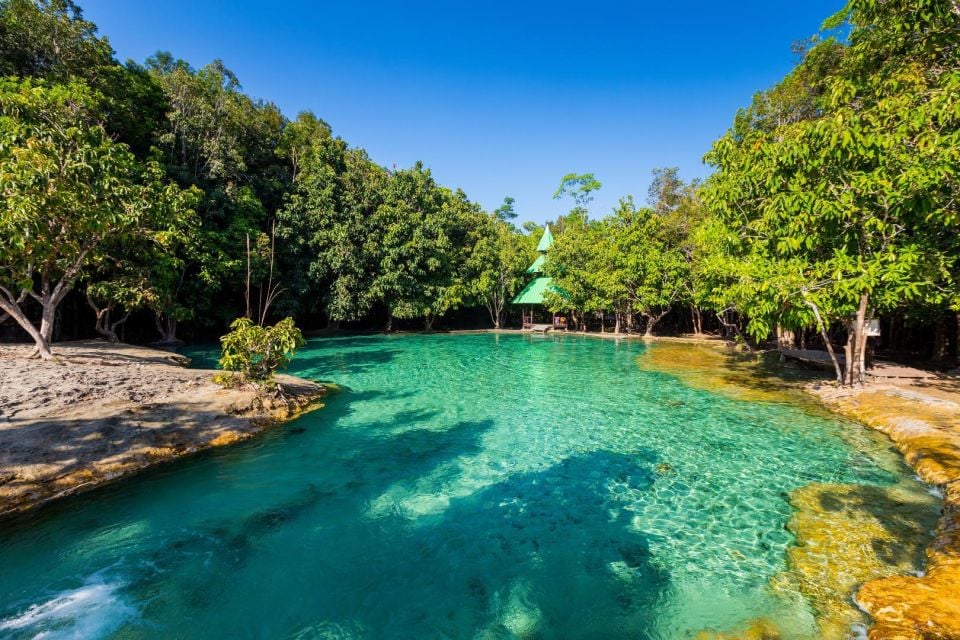 Emerald Pool 1