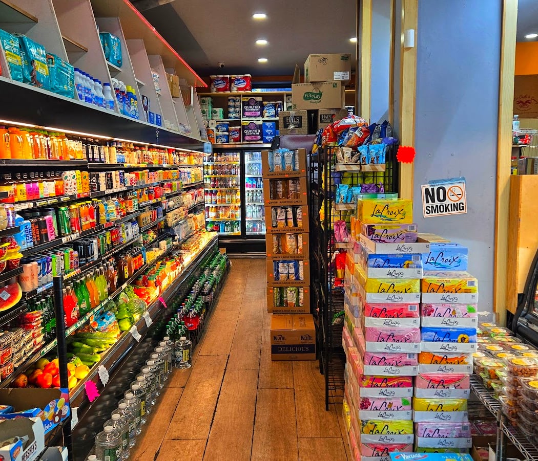 Metro Market & Deli 3