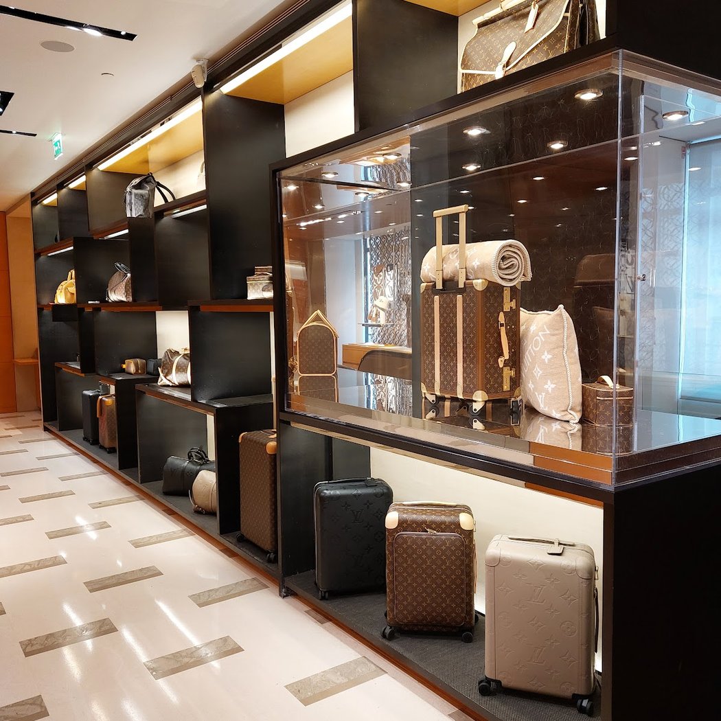 Louis Vuitton 1