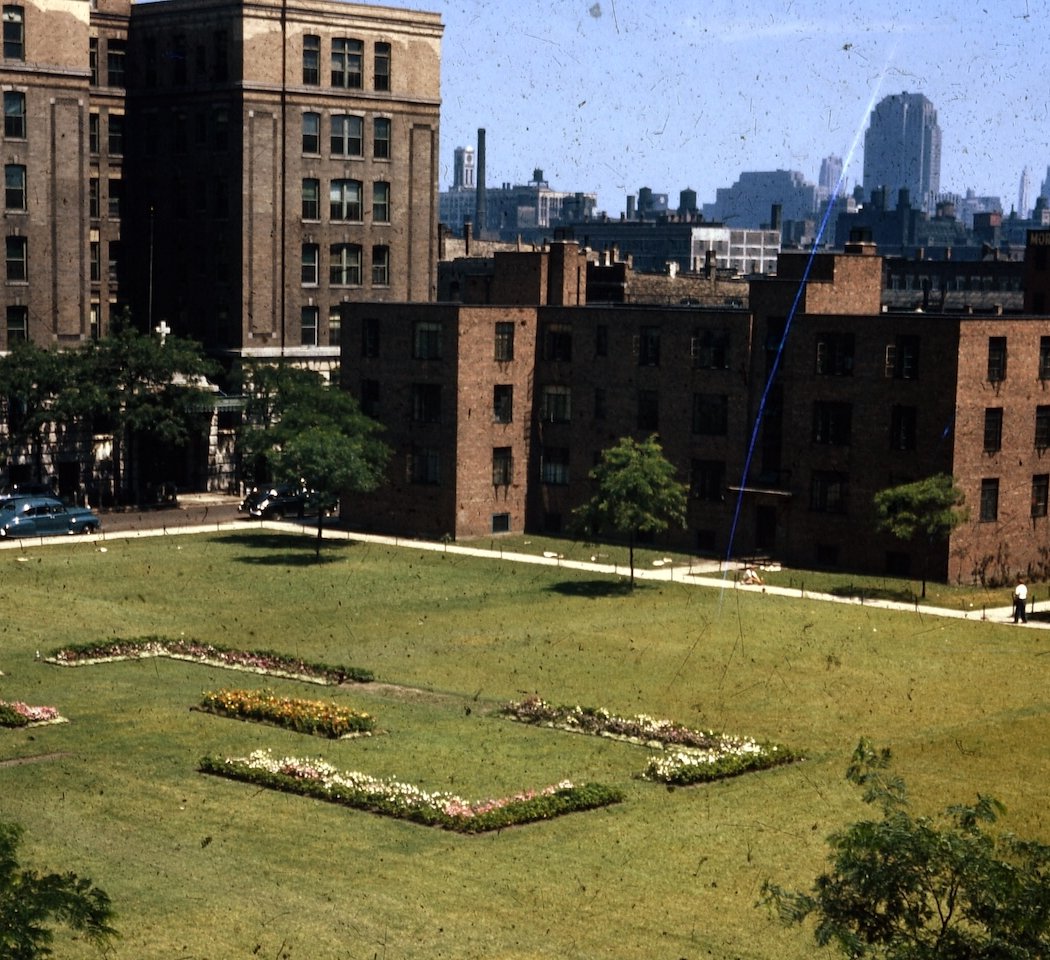 Inside/Outside: The Connection Between Parks, Housing, and Vibrant Communities 1