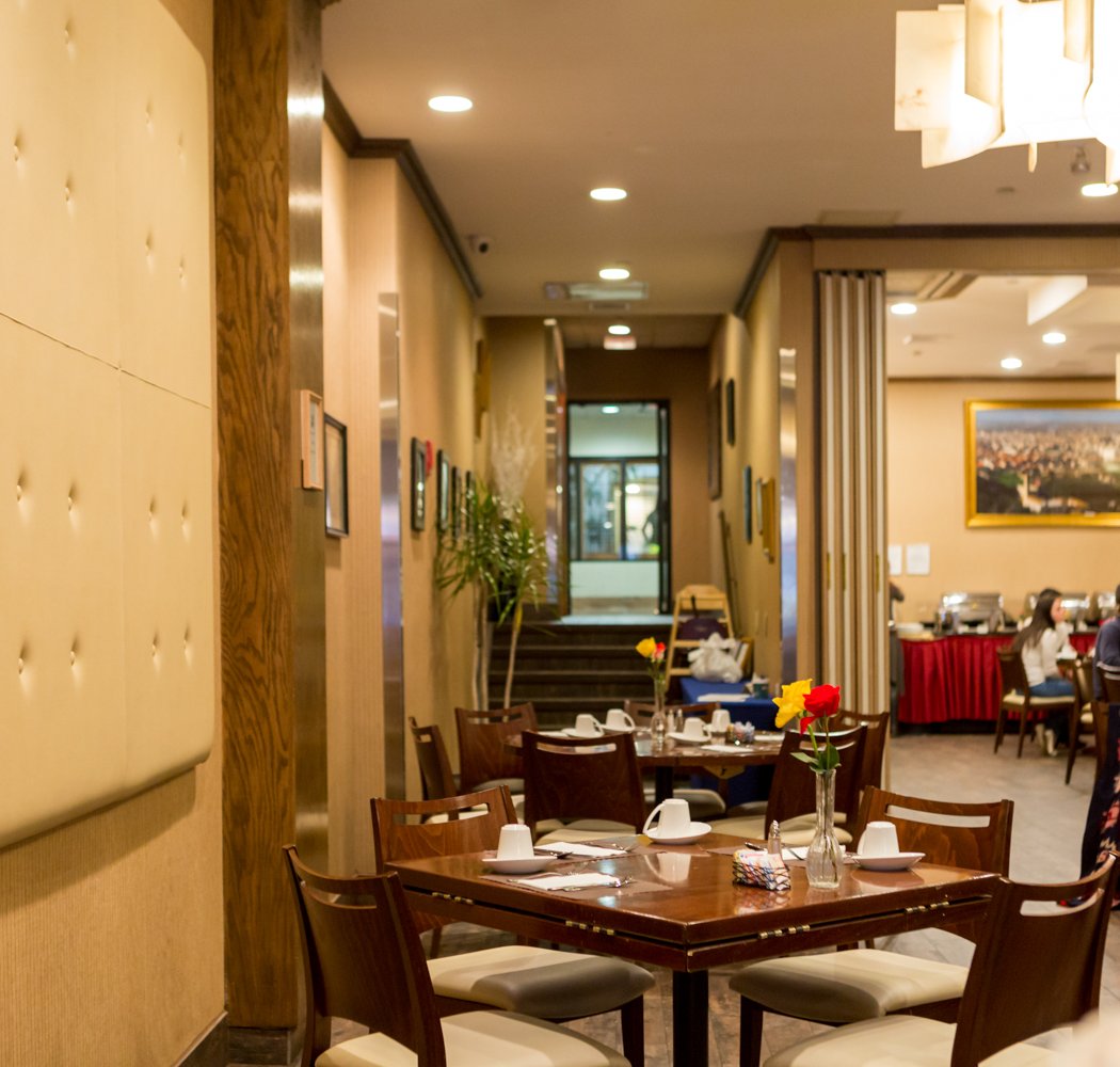 Magna Restaurant 2