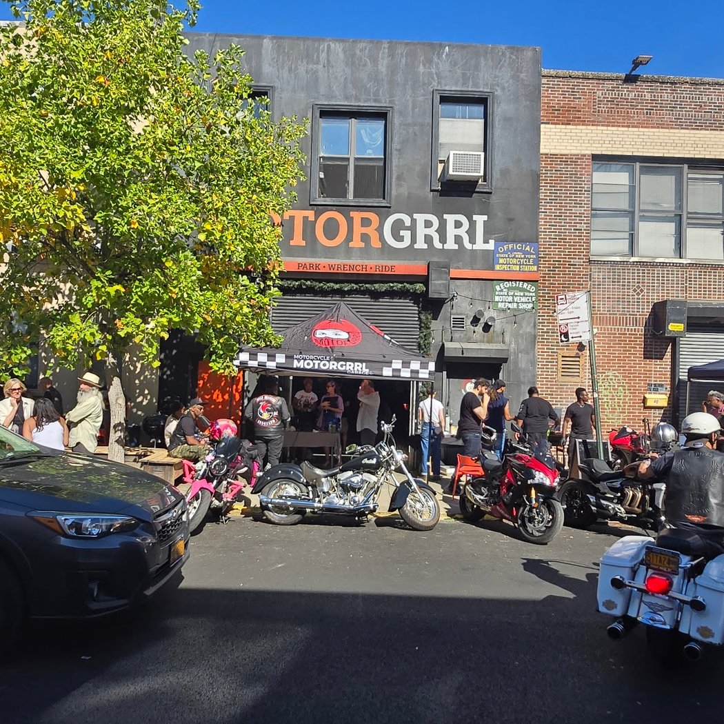 MotorGrrl 3