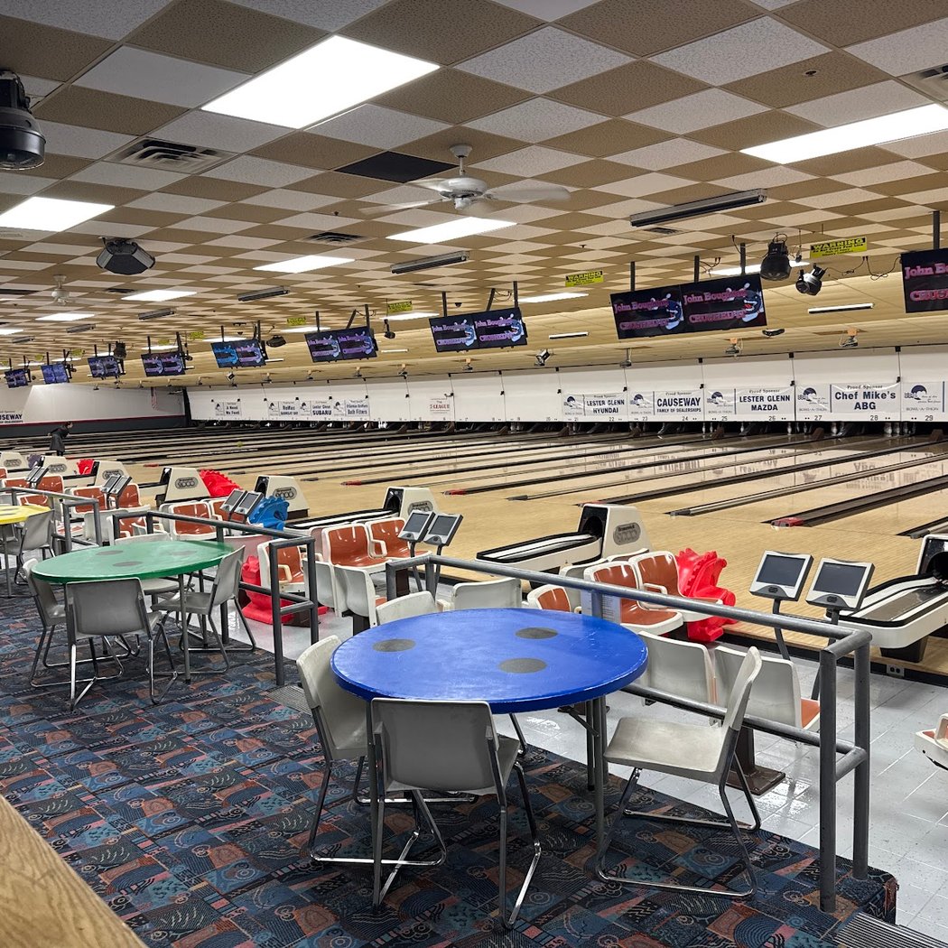 Finnigans Lanes 2