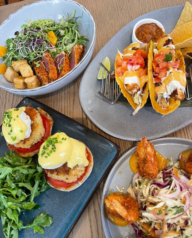 Tommy Bahama Restaurant & Bar 2