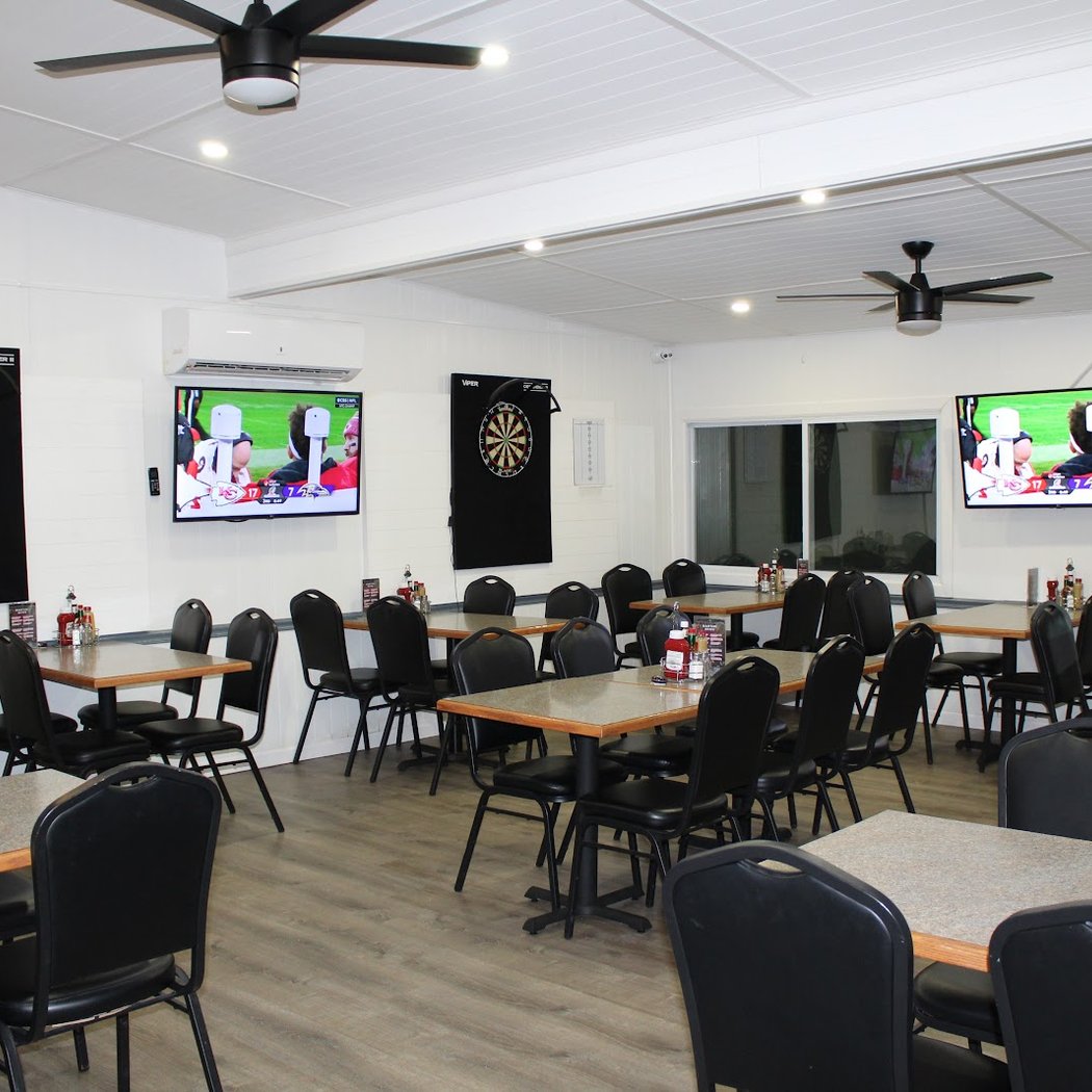 Trackside Bar & Grill 2