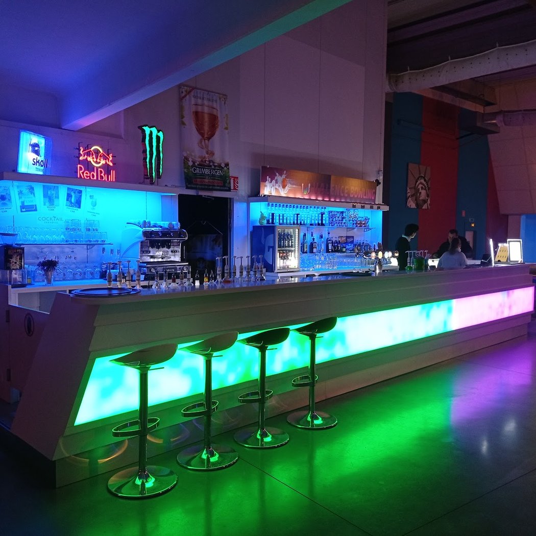 Fun Park Valence - Bowling - Karaoké - Quizz boxing - Billard américain 2