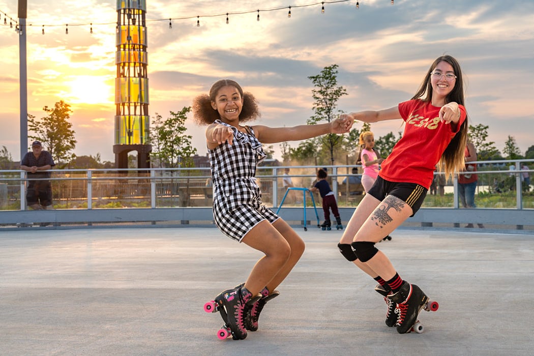Summer Roller Skating on The Ribbon 1