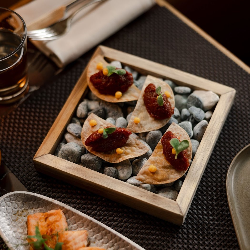 Noumi Grill & Bar 3