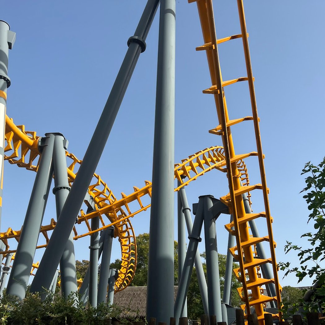 Jaguar Roller coaster 2