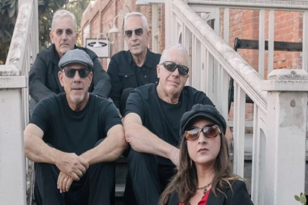 Lady D, featuring Band of Brothers 2