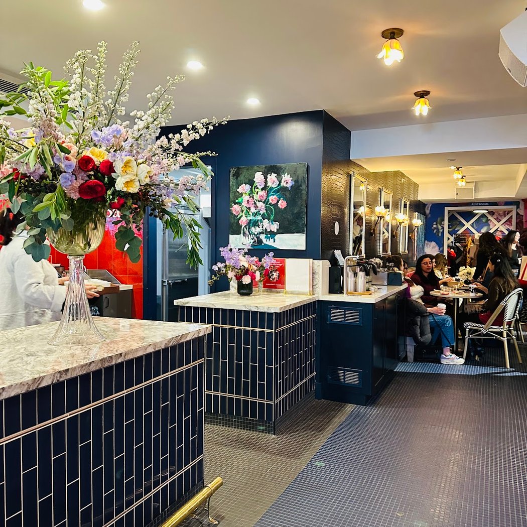Lovestruck Books & Cafe