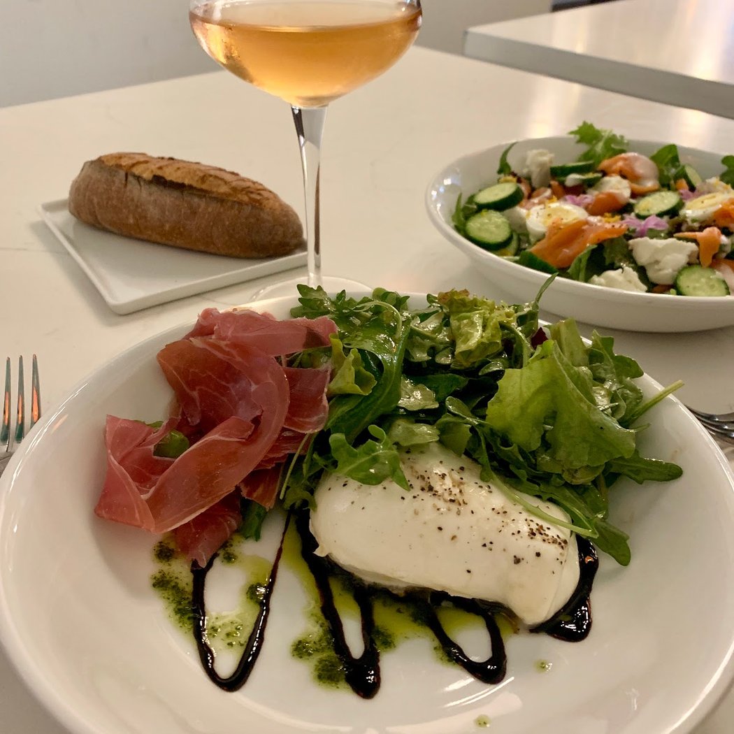 The Jade Room - Wine Bar & Oysterette 3