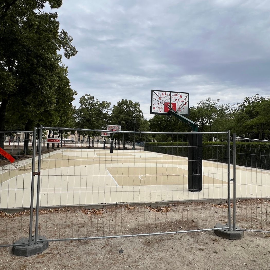Terrain de basket du Champ de Mars 🏀 2
