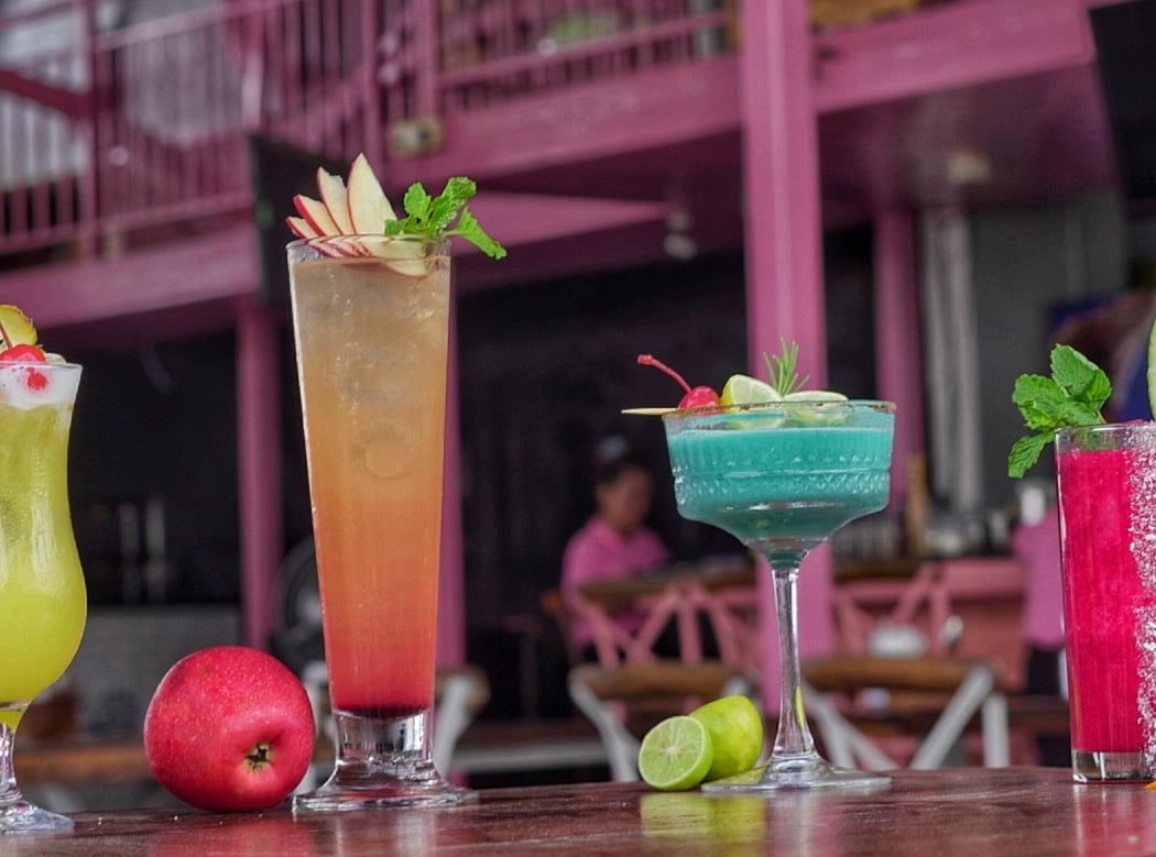 City Vibes ecity Cocktail Bar & Kitchen 1