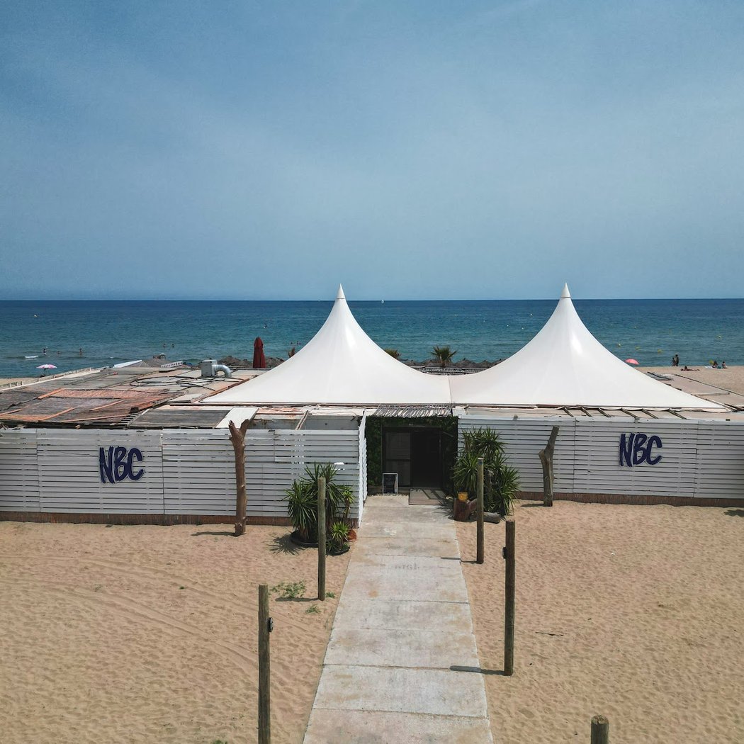 Naudo Beach Club 4