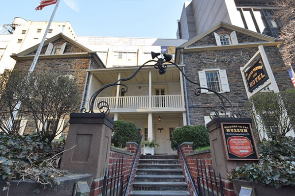 A Current of Change: The Erie Canal and the Mount Vernon Hotel 3