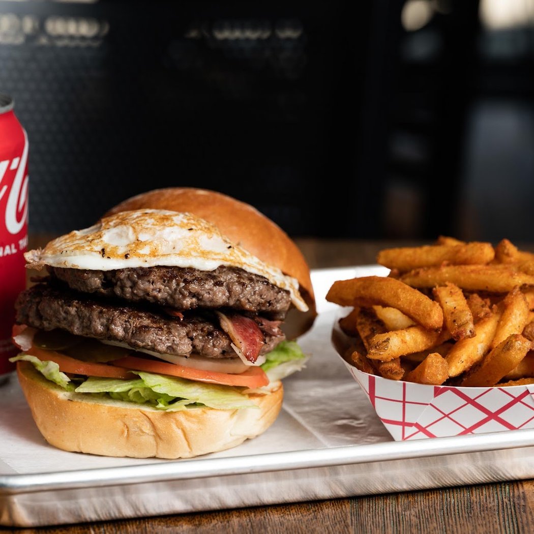 BURGERS & GRILL 1