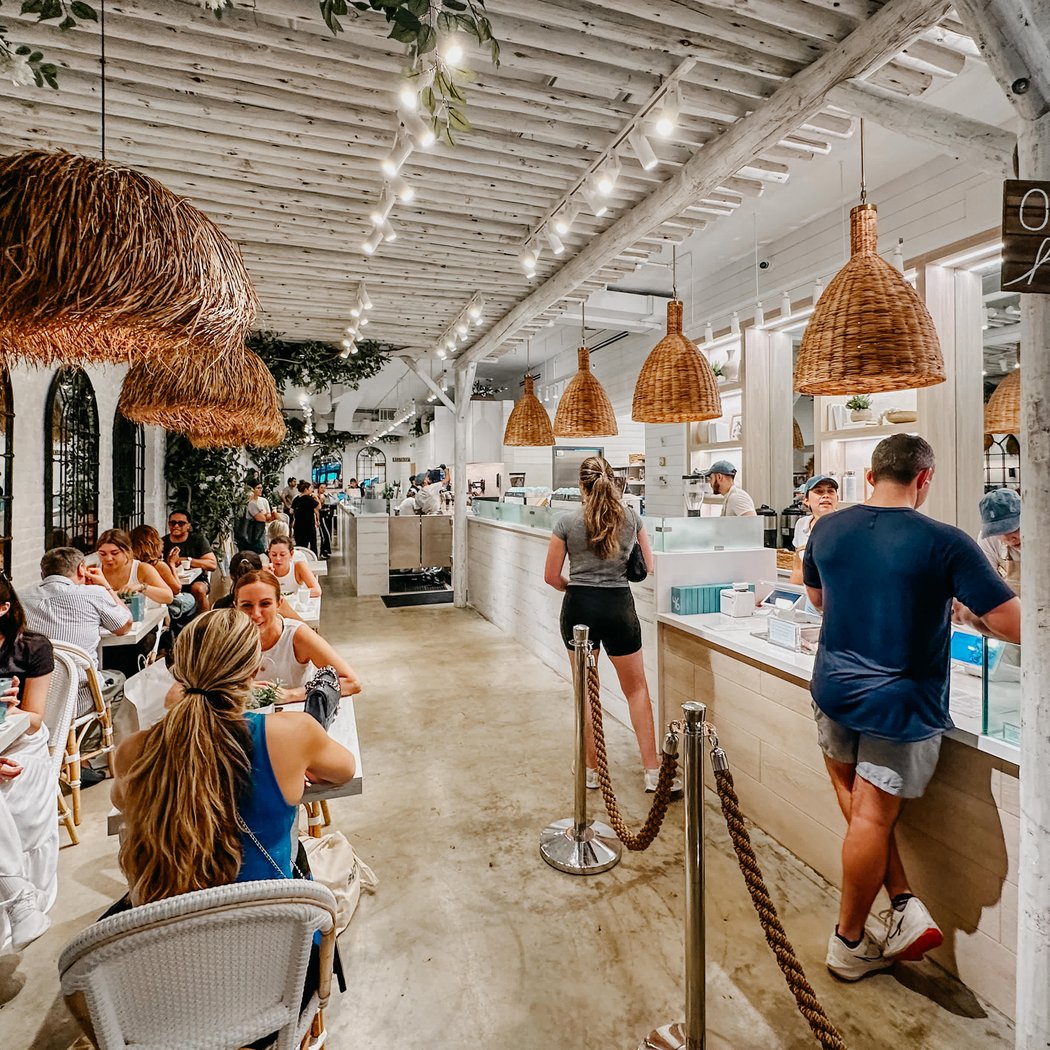 Pura Vida Miami 4