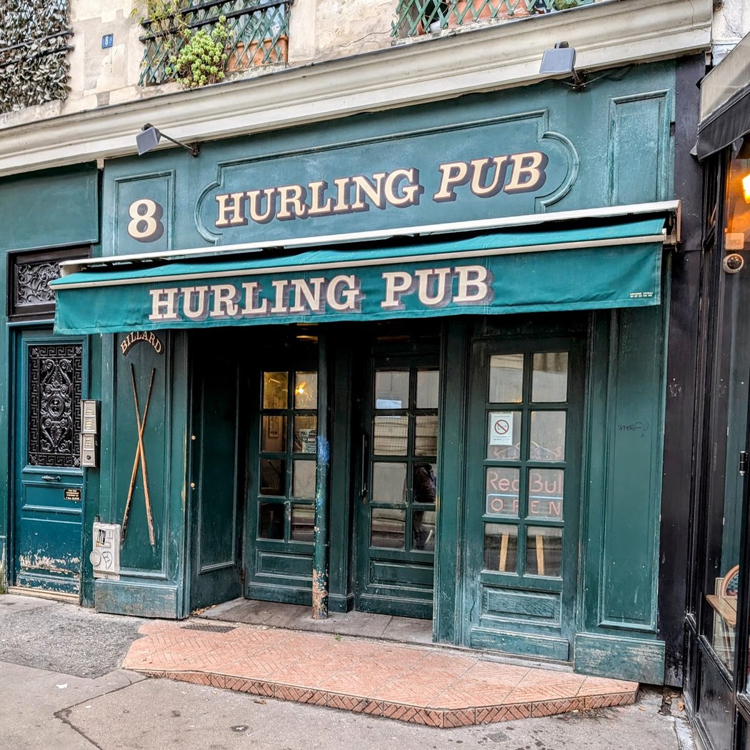 Hurling Pub 2