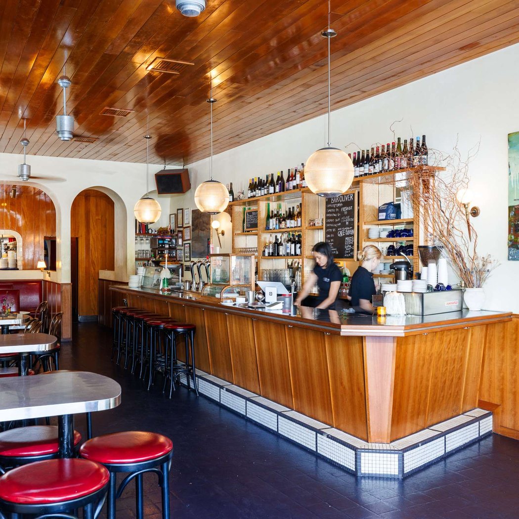 Bar Oliver 3