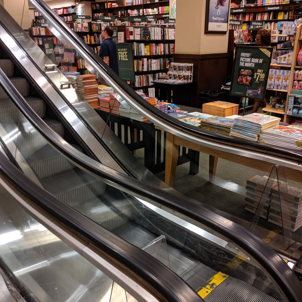 Barnes & Noble 3