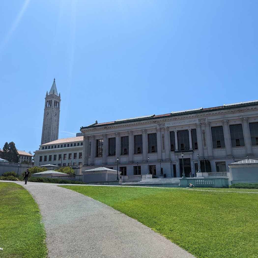 Divestment Now! Student Activism and the Anti-Apartheid Movement at UC Berkeley 3