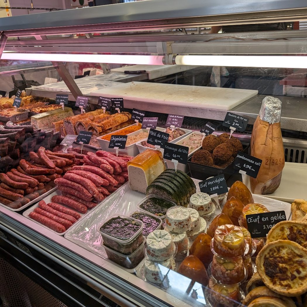 Halles centrales et marché central 1