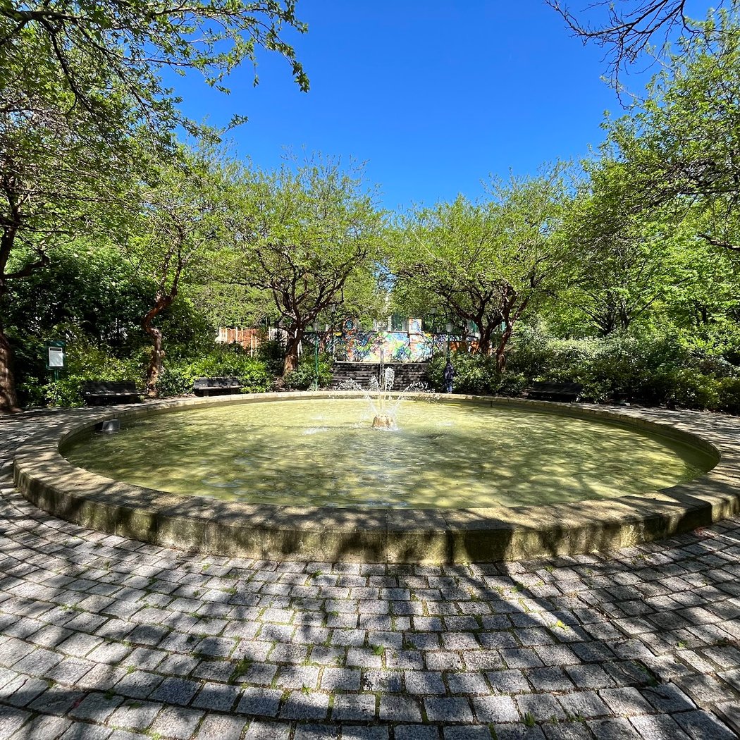 Rue-Pali-Kao Garden 1