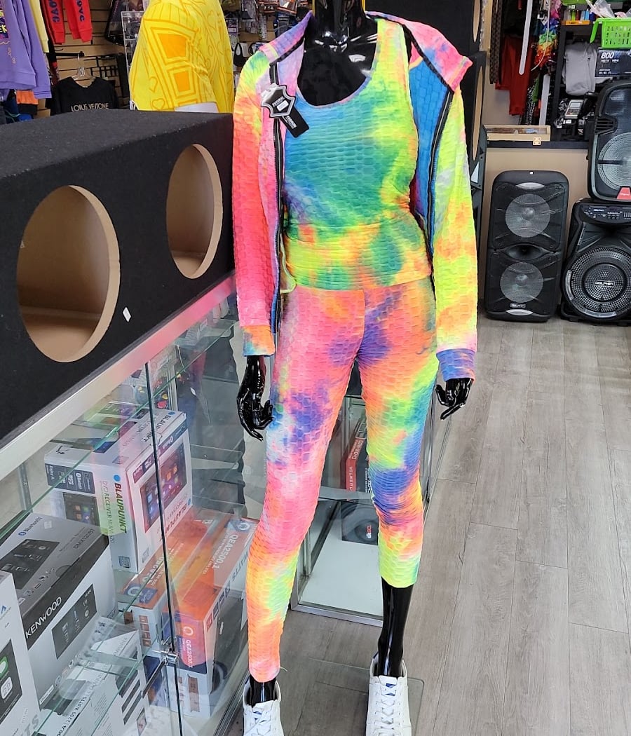 zero one fashion & accessories 1