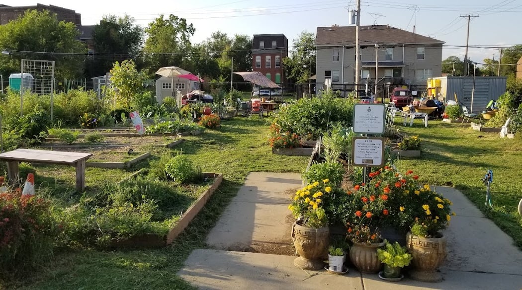 Community Gardening at Fresh Starts 1