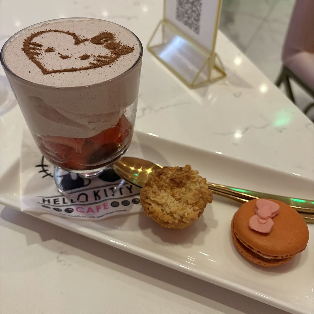Hello Kitty Café 3