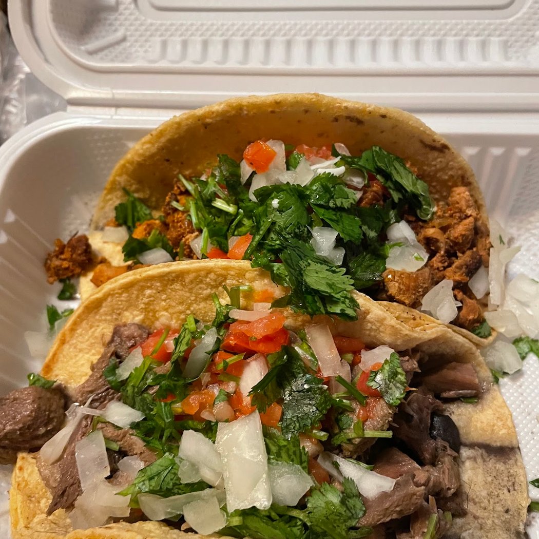 Taqueria Las Comadres 1