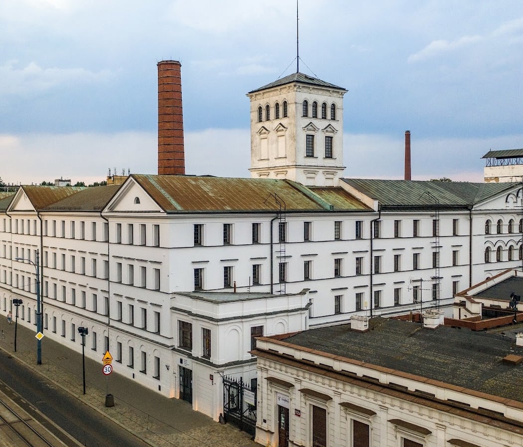 18th International Triennal of Textile: Deconstruction/Reconstruction 2