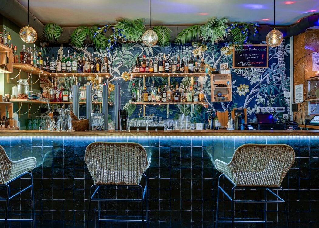 Bar 219StMaur 3