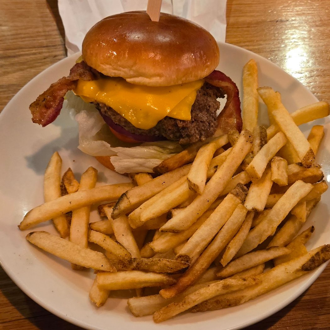 Applebee's Grill + Bar 3