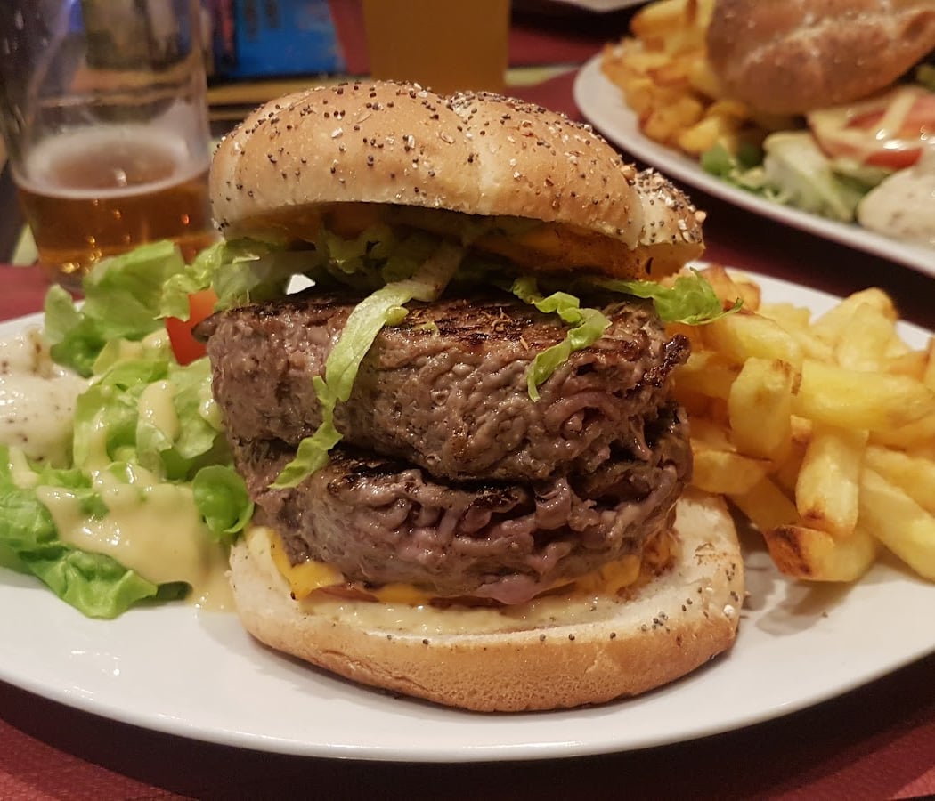 Le Comptoir Sport Bar 3