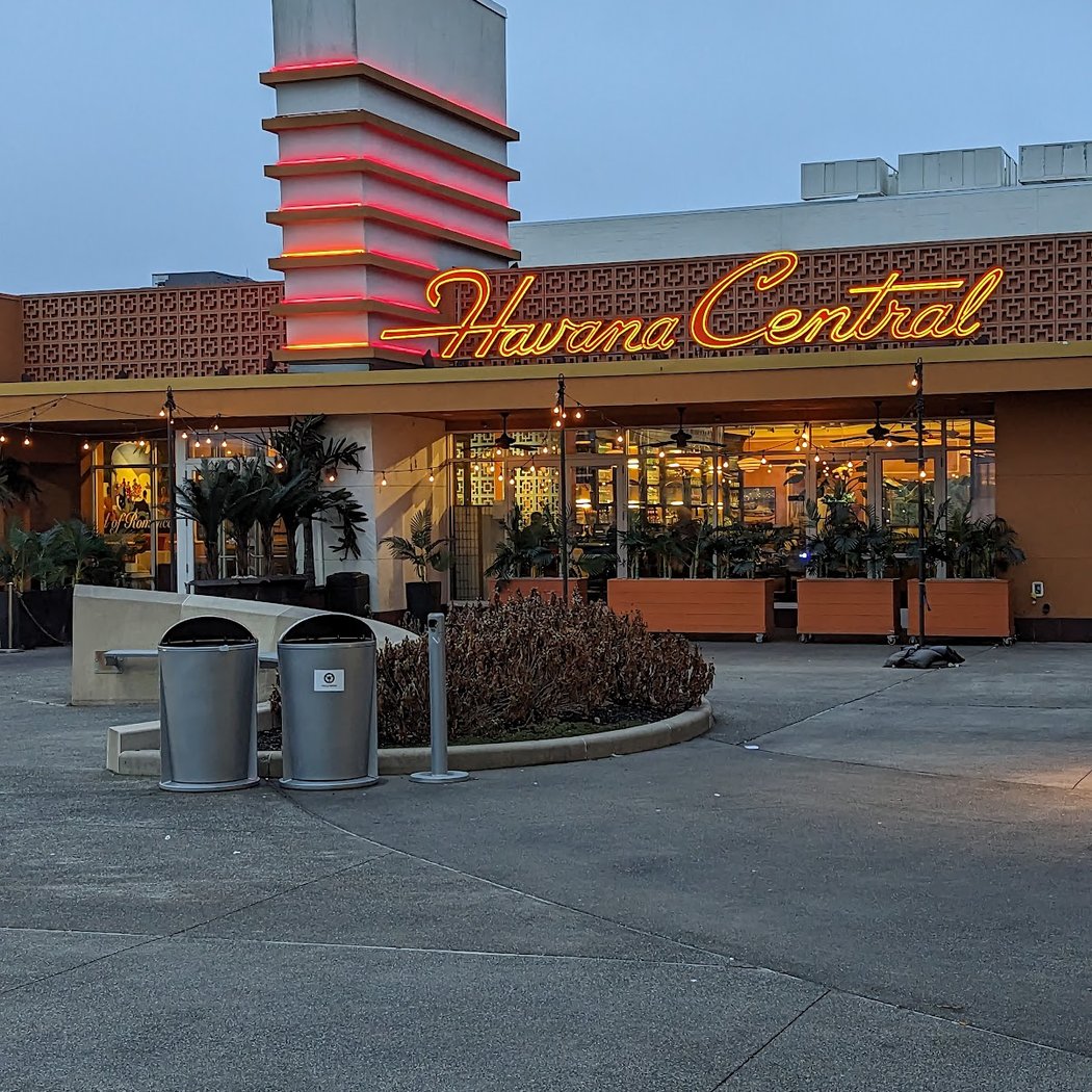 Roosevelt Field 3