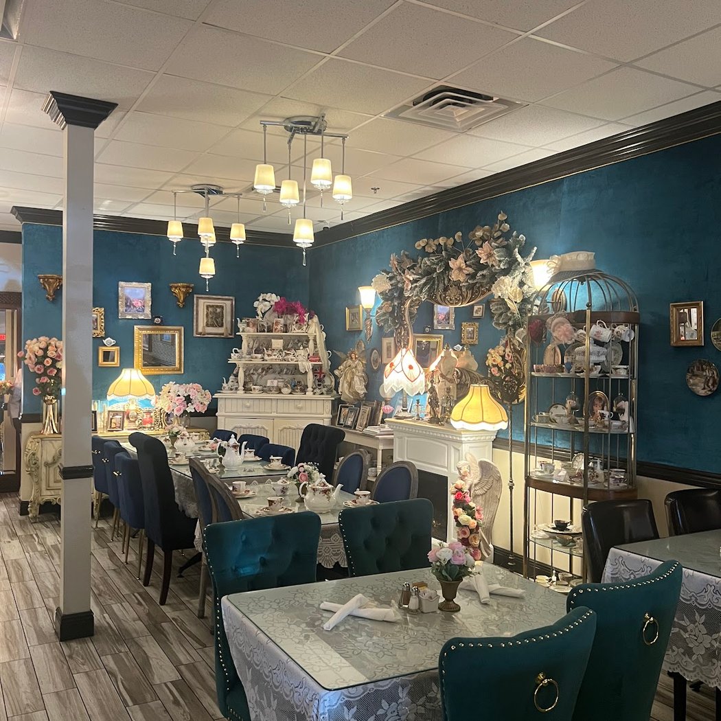 Vienna Cafe & Bistro 3