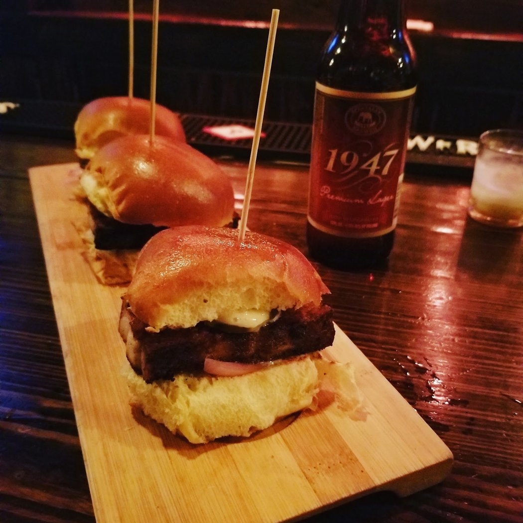 Slide Bar-B-Q 1