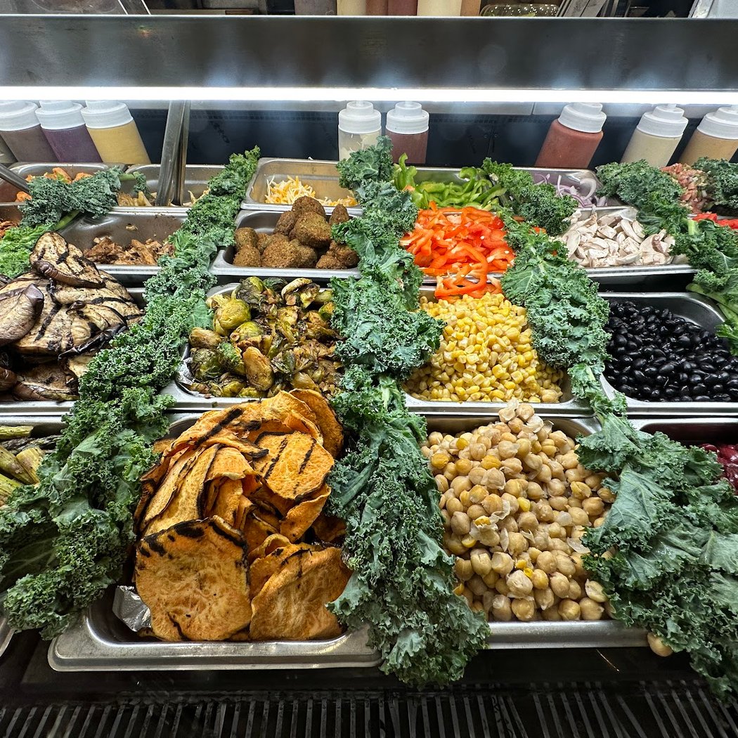 York Grill and Juice Bar 3