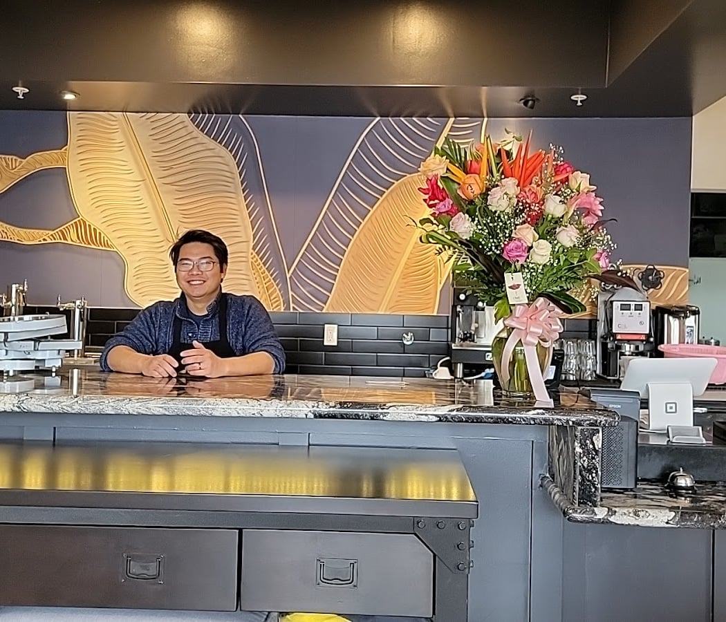 Roots Bistro 2