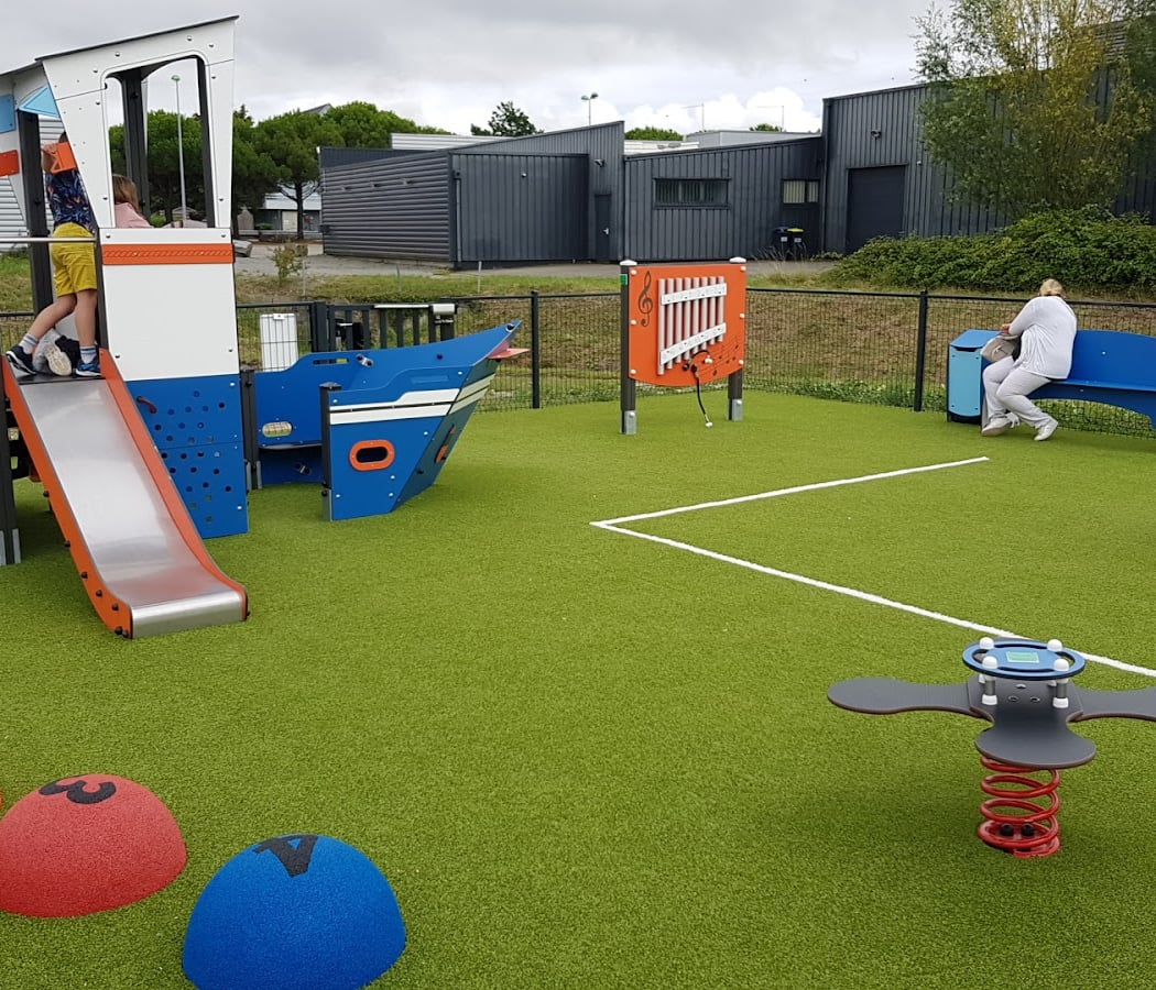 Aire de jeux 1